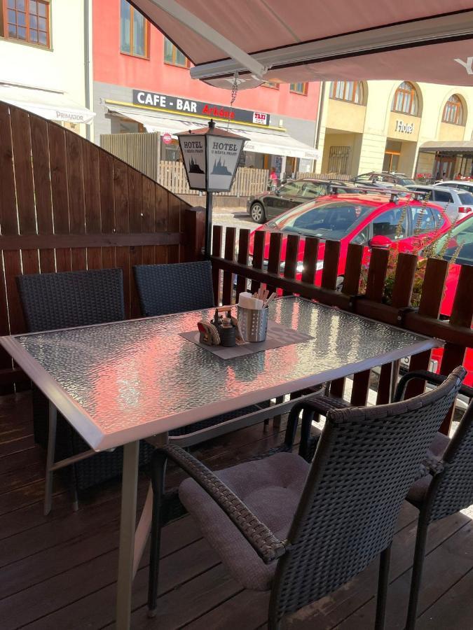 Hotel U Mesta Prahy Наход Экстерьер фото