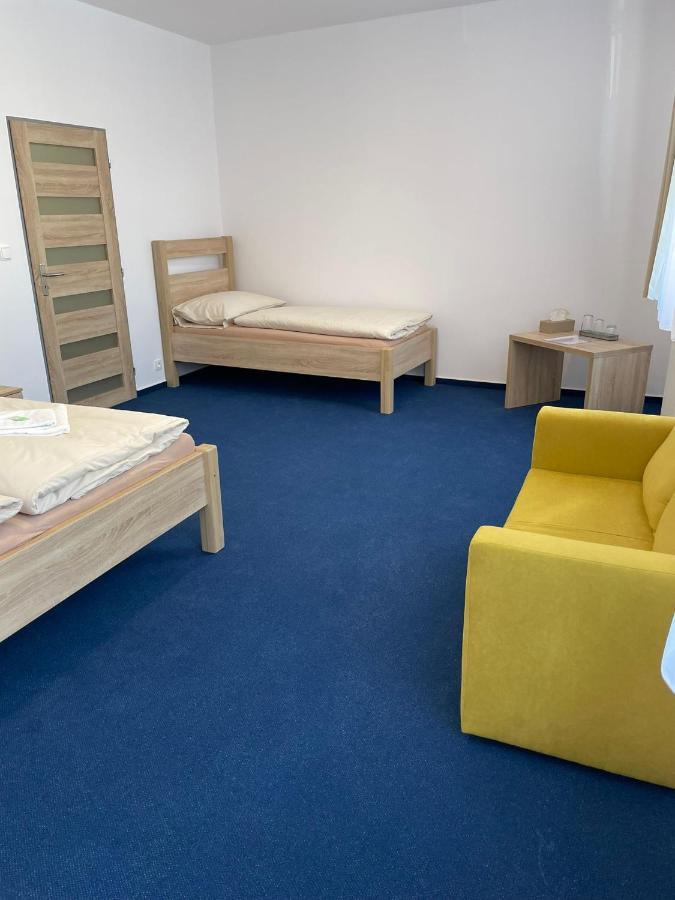 Hotel U Mesta Prahy Наход Экстерьер фото