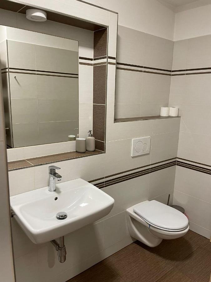Hotel U Mesta Prahy Наход Экстерьер фото
